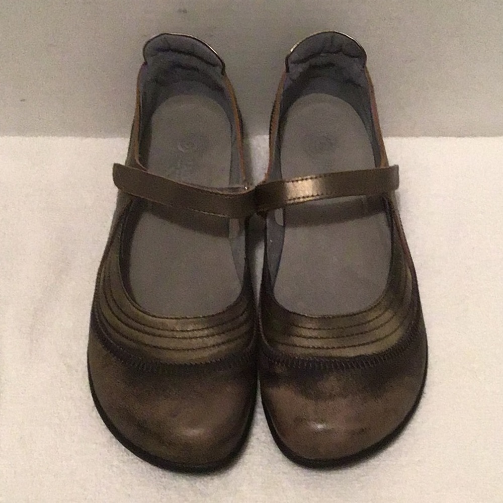 Naot Mary Janes Size 11 - Picture 2 of 5